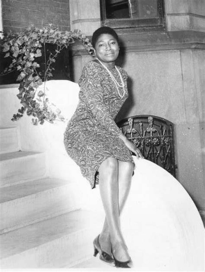 Esther Rolle. Missed.... African American Art and Images Pinterest