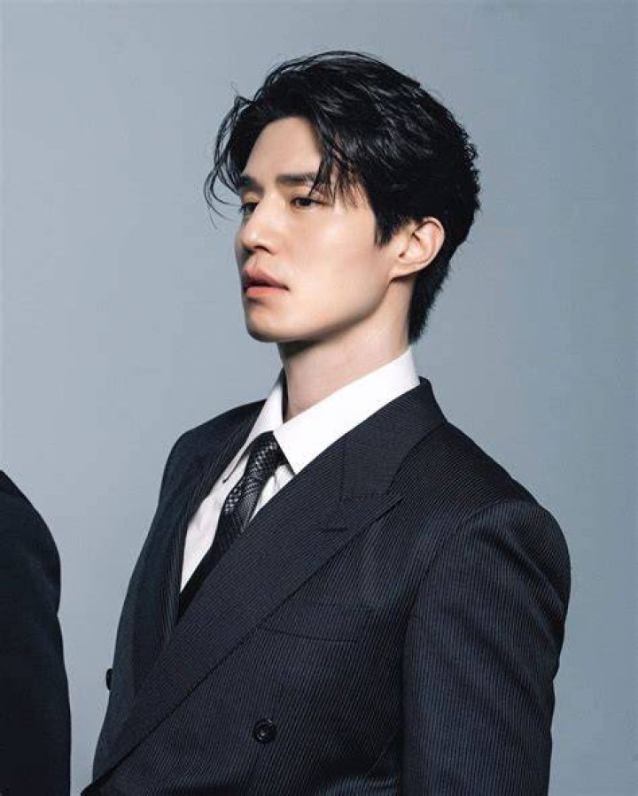 Lee Dong Wook to star in Netflix's medical Kdrama 'Life' MEAWW