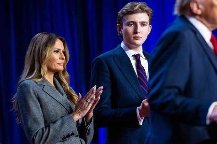 Melania Trump Barron hab&iacute;a dado positivo a COVID19 Los Angeles Times