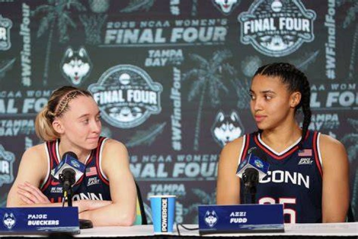 Paige Bueckers, Azzi Fudd Highlight 2 UConn Huskies Starting Lineup In