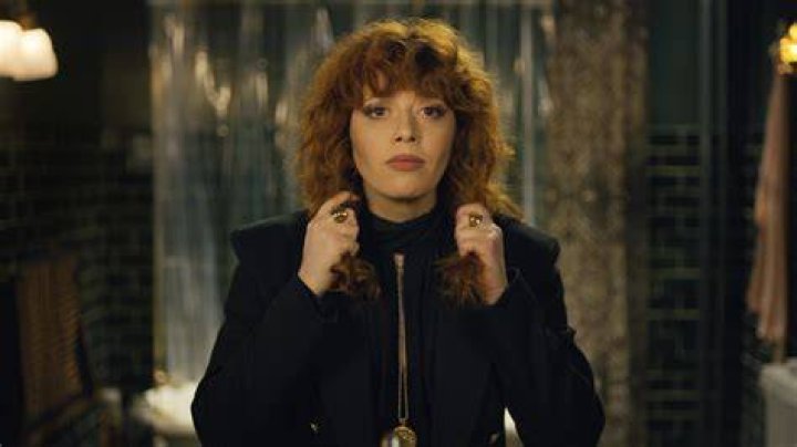 Russian Doll Star Natasha Lyonne Broke Up With Boyfriend Over A Swimming Pool 8days