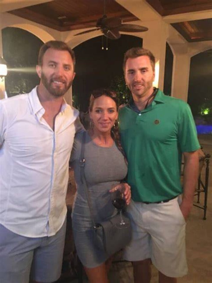Who Is Laurie Johnson? Dustin Johnson Sister Brother Austin RaveVlog